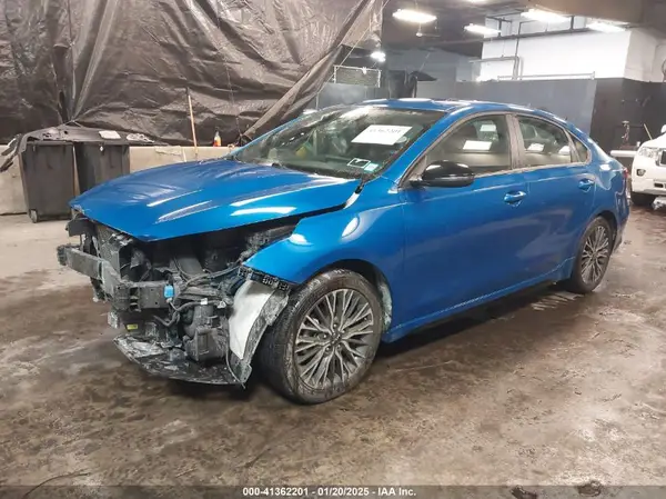 3KPF54AD1PE568375 2023 KIA FORTE - Image 2
