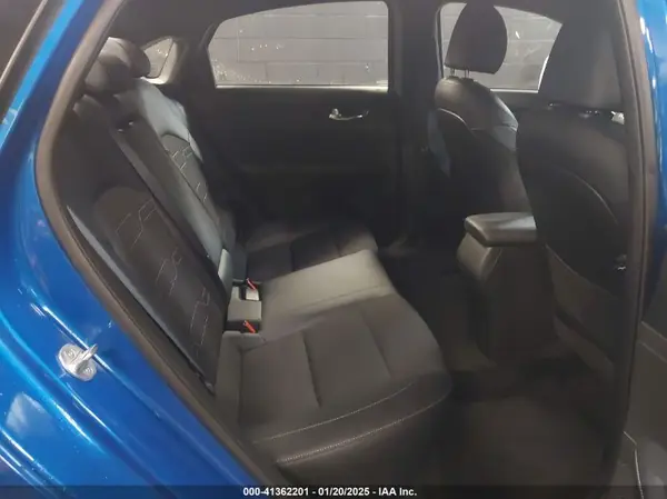 3KPF54AD1PE568375 2023 KIA FORTE - Image 8