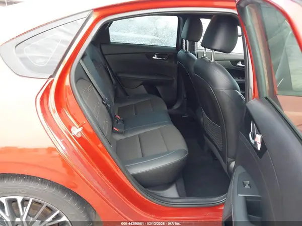 3KPF54AD1PE579330 2023 KIA FORTE - Image 8