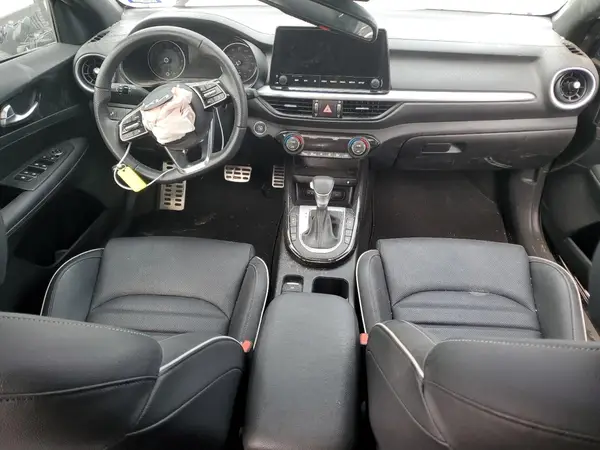 3KPF54AD1PE584723 2023 KIA FORTE - Image 8