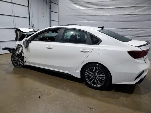 3KPF54AD1PE592398 2023 KIA FORTE - Image 2