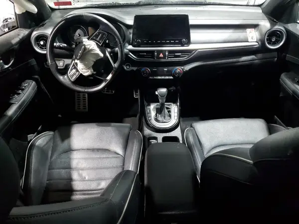 3KPF54AD1PE592398 2023 KIA FORTE - Image 8