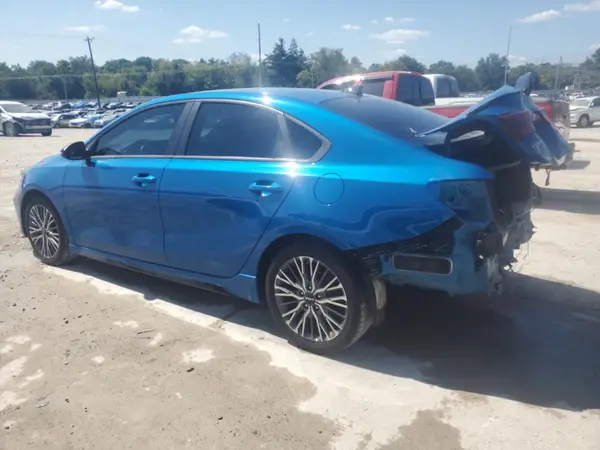 3KPF54AD1PE594202 2023 KIA FORTE - Image 2