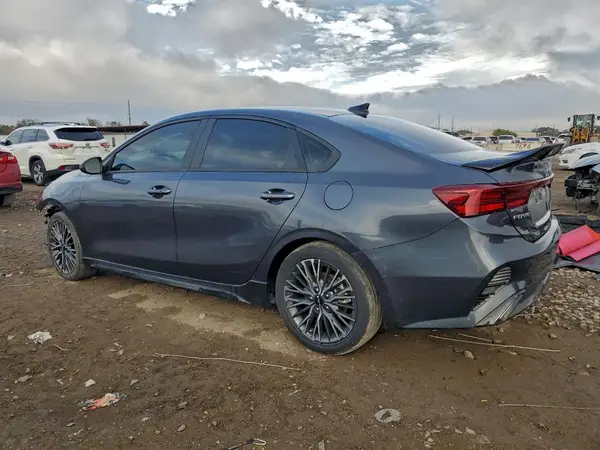 3KPF54AD1PE595902 2023 KIA FORTE - Image 2