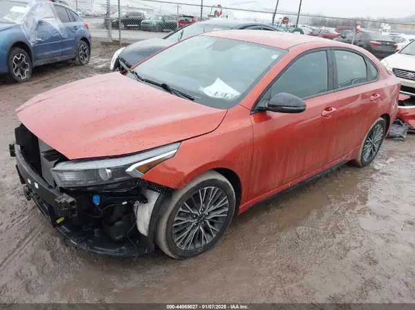 3KPF54AD1PE602072 2023 KIA FORTE - Image 2