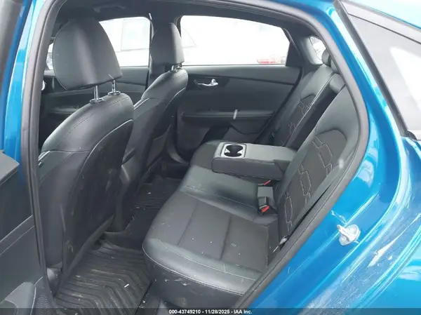 3KPF54AD1PE611757 2023 KIA FORTE - Image 8