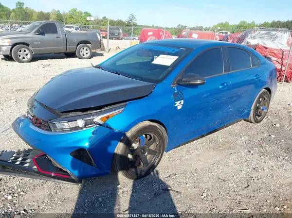 3KPF54AD1PE612083 2023 KIA FORTE - Image 2