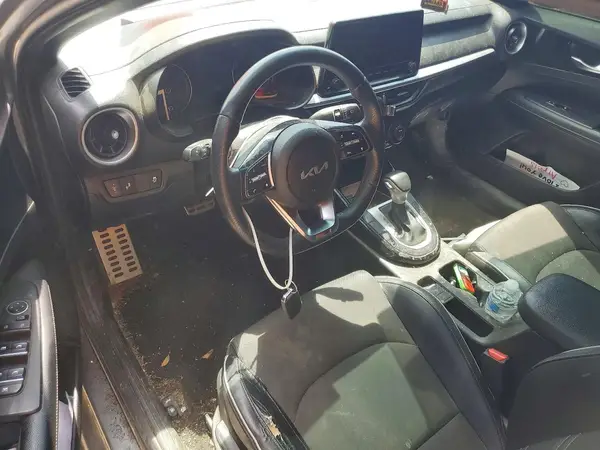3KPF54AD1PE613590 2023 KIA FORTE - Image 8