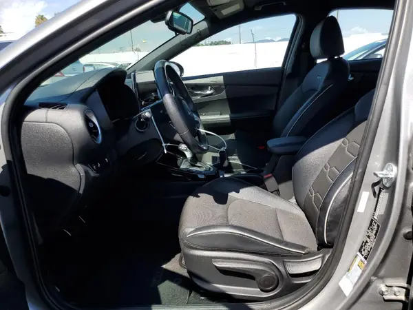 2023 KIA FORTE auction photo 7