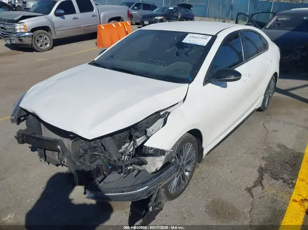 3KPF54AD1PE615775 2023 KIA FORTE - Image 2