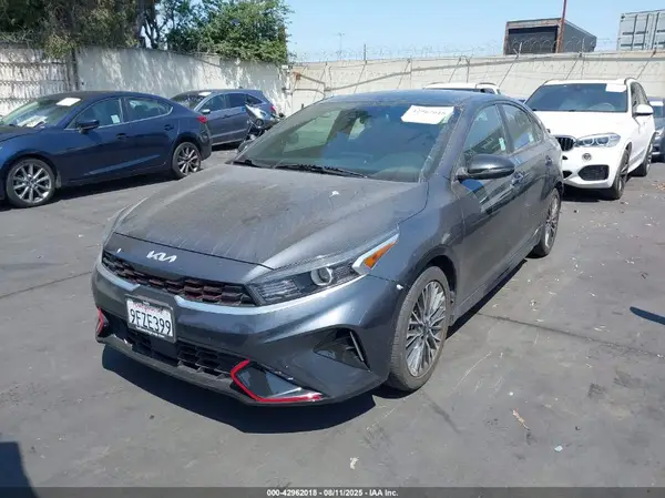3KPF54AD1PE615839 2023 KIA FORTE - Image 2