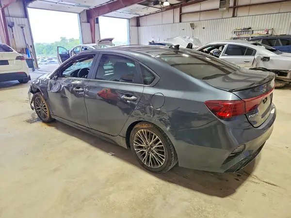 3KPF54AD1PE616702 2023 KIA FORTE - Image 2
