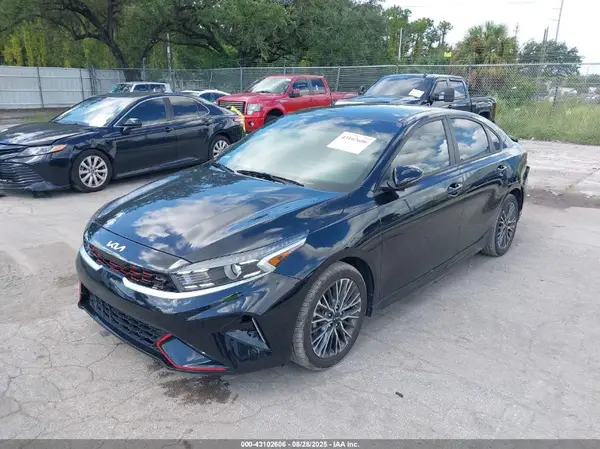 3KPF54AD1PE629126 2023 KIA FORTE - Image 2