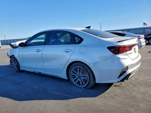 3KPF54AD1PE630681 2023 KIA FORTE - Image 2
