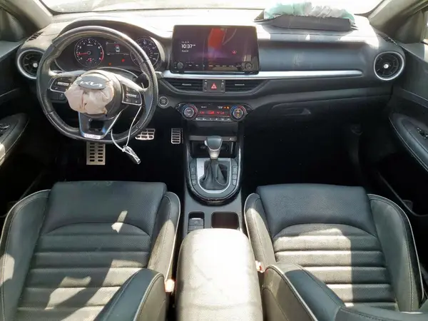 3KPF54AD1PE647402 2023 KIA FORTE - Image 8