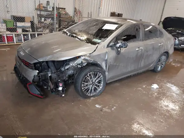 3KPF54AD1PE654253 2023 KIA FORTE - Image 2