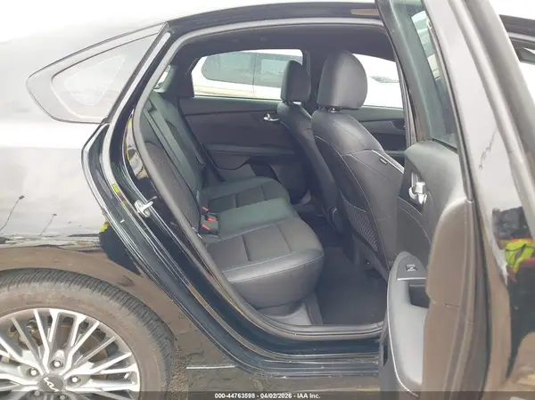 3KPF54AD1PE656889 2023 KIA FORTE - Image 8