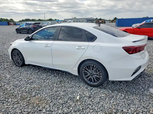 3KPF54AD1PE656925 2023 KIA FORTE - Image 2