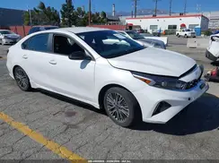 3KPF54AD1PE660330 2023 KIA FORTE