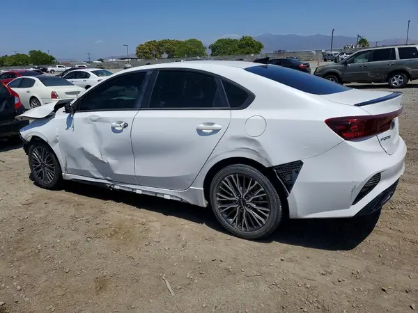 3KPF54AD1PE660991 2023 KIA FORTE - Image 2