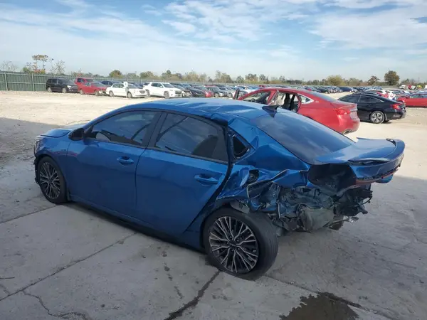 3KPF54AD1PE661400 2023 KIA FORTE - Image 2
