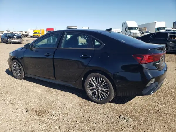 3KPF54AD1PE670405 2023 KIA FORTE - Image 2