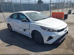 3KPF54AD1PE670517 2023 KIA FORTE