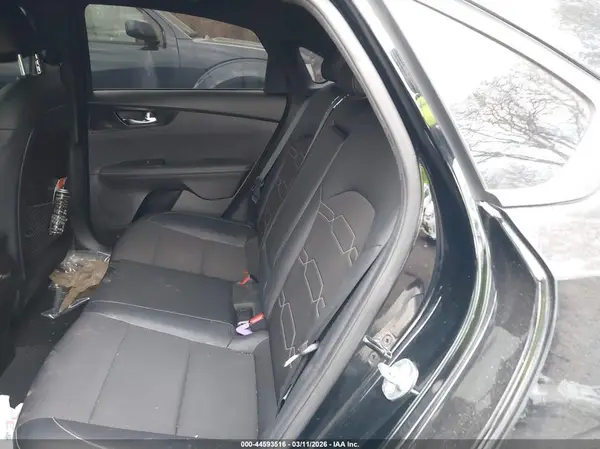 3KPF54AD1PE672011 2023 KIA FORTE - Image 8