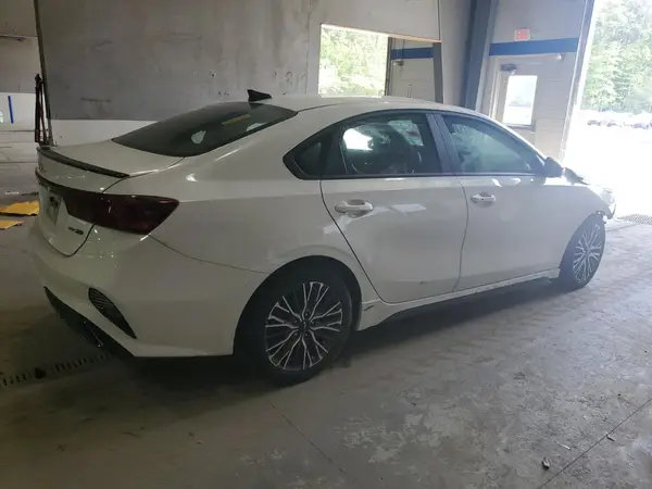 3KPF54AD1PE678729 2023 KIA FORTE - Image 2