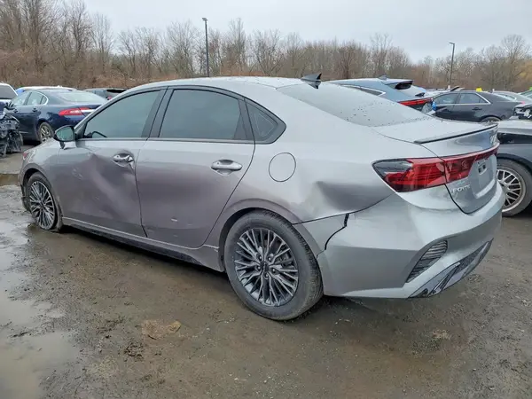 3KPF54AD1RE689491 2024 KIA FORTE - Image 2