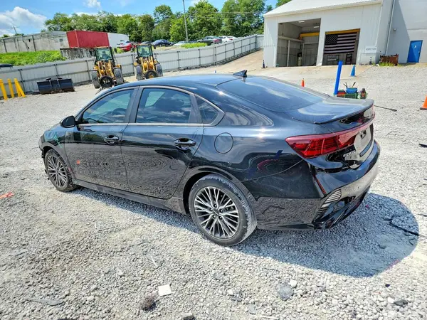 3KPF54AD1RE700733 2024 KIA FORTE - Image 2