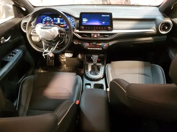 3KPF54AD1RE721386 2024 KIA FORTE - Image 8