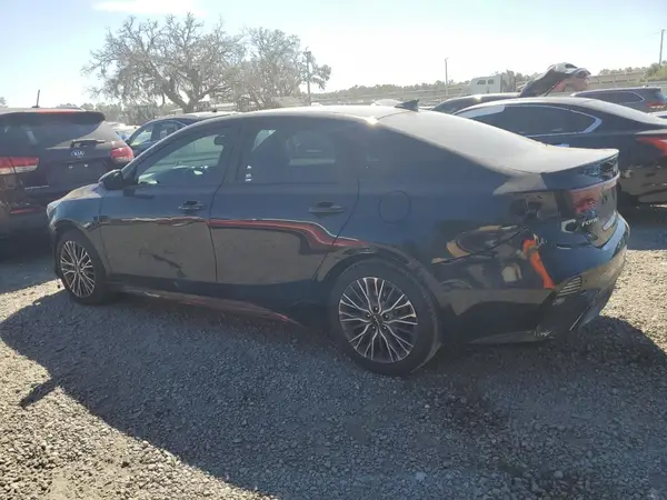 3KPF54AD1RE723378 2024 KIA FORTE - Image 2