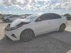 3KPF54AD1RE725115 2024 KIA FORTE