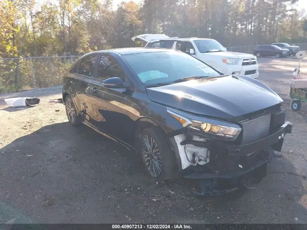 3KPF54AD1RE727737 2024 KIA FORTE - Image 1
