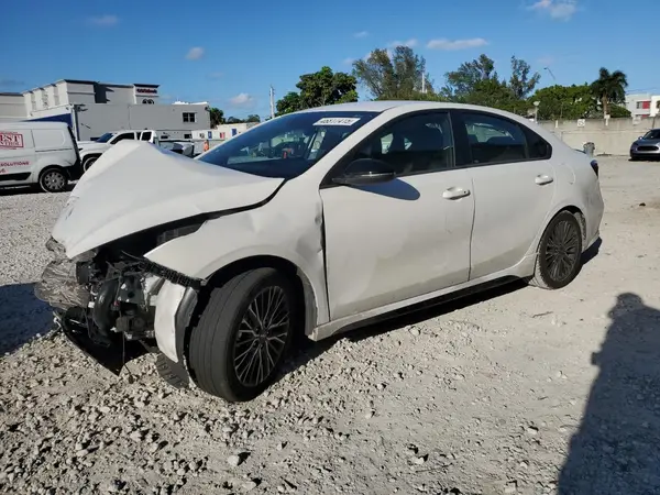 3KPF54AD1RE730086 2024 KIA FORTE - Image 1
