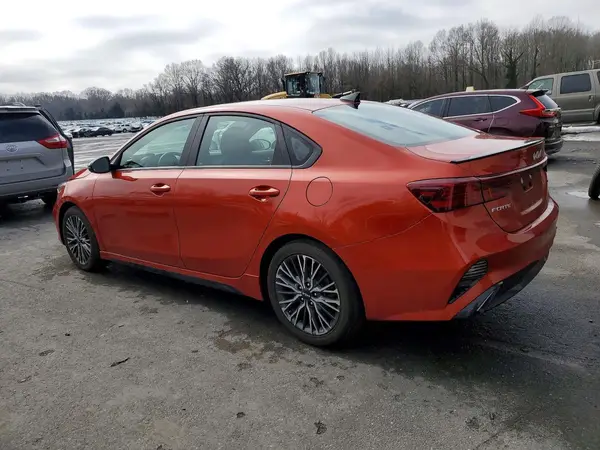 3KPF54AD1RE735076 2024 KIA FORTE - Image 2
