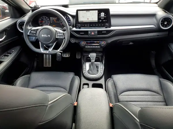 3KPF54AD1RE735076 2024 KIA FORTE - Image 8