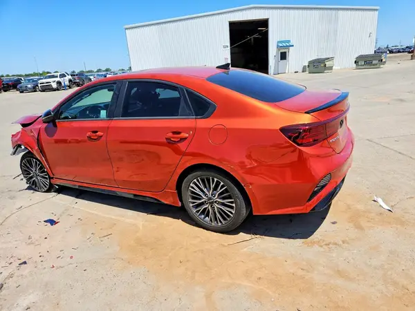 3KPF54AD1RE736311 2024 KIA FORTE - Image 2