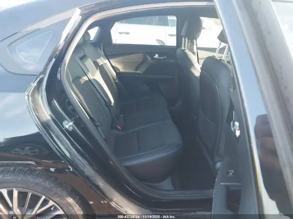 3KPF54AD1RE739130 2024 KIA FORTE - Image 8