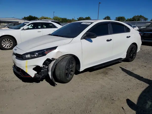 3KPF54AD1RE739449 2024 KIA FORTE - Image 1