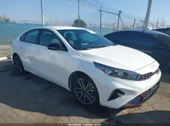 3KPF54AD1RE740679 2024 KIA FORTE