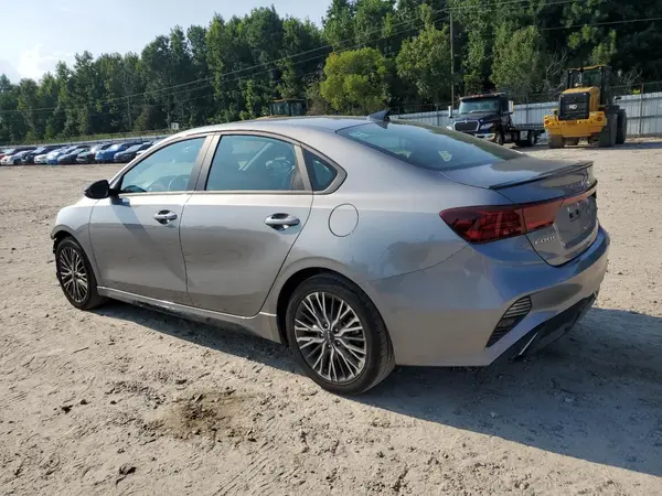 3KPF54AD1RE743422 2024 KIA FORTE - Image 2