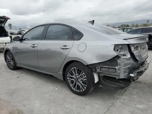 3KPF54AD1RE745770 2024 KIA FORTE - Image 2