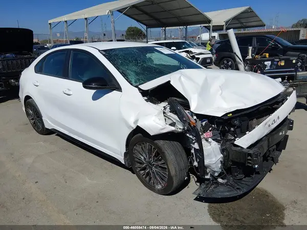 3KPF54AD1RE747356 2024 KIA FORTE - Image 1