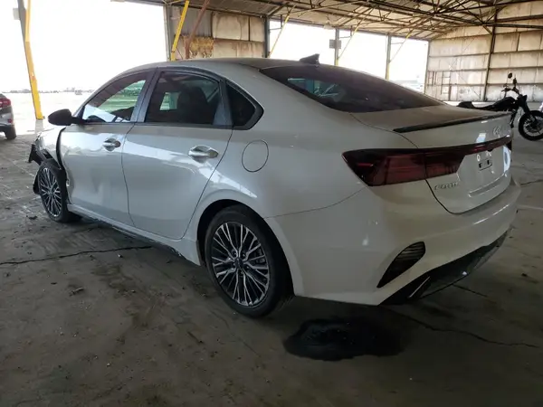 3KPF54AD1RE751178 2024 KIA FORTE - Image 2