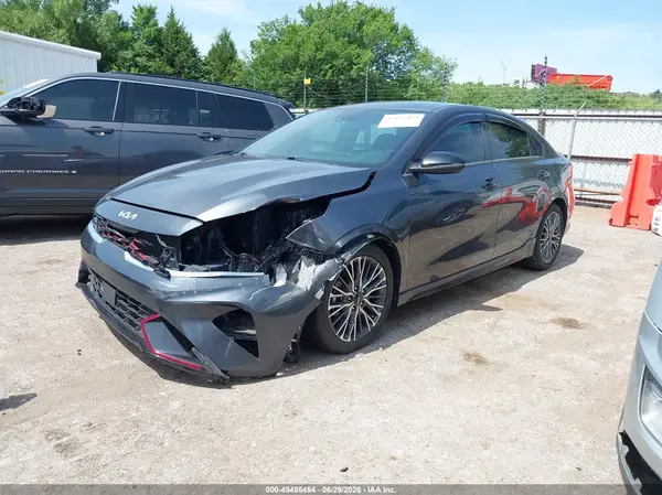 3KPF54AD1RE756669 2024 KIA FORTE - Image 2