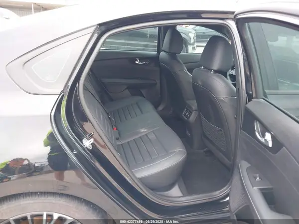 3KPF54AD1RE759216 2024 KIA FORTE - Image 8