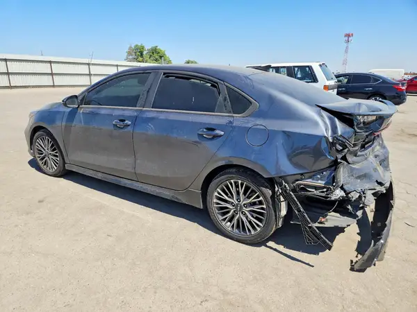3KPF54AD1RE759670 2024 KIA FORTE - Image 2
