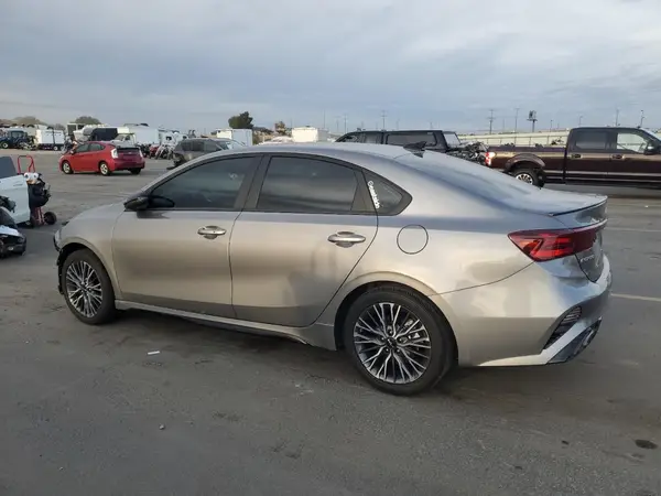 3KPF54AD1RE762083 2024 KIA FORTE - Image 2